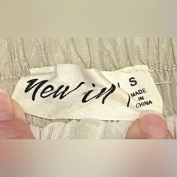 New In Womens S Tan Sand Shorts Classic Athletic Athleisure Activewear Running - Picture 9 of 11